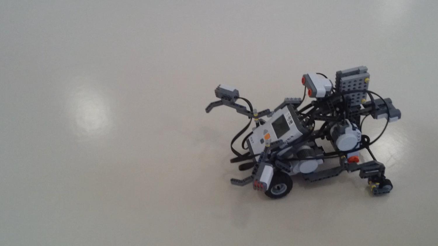 LEGOロボット制御